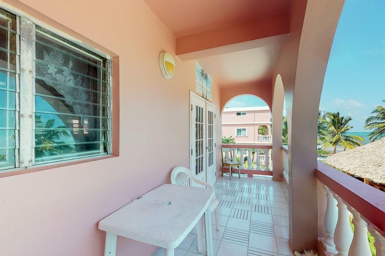 Palm @ Caribe Island Apartment San Pedro  Exterior photo